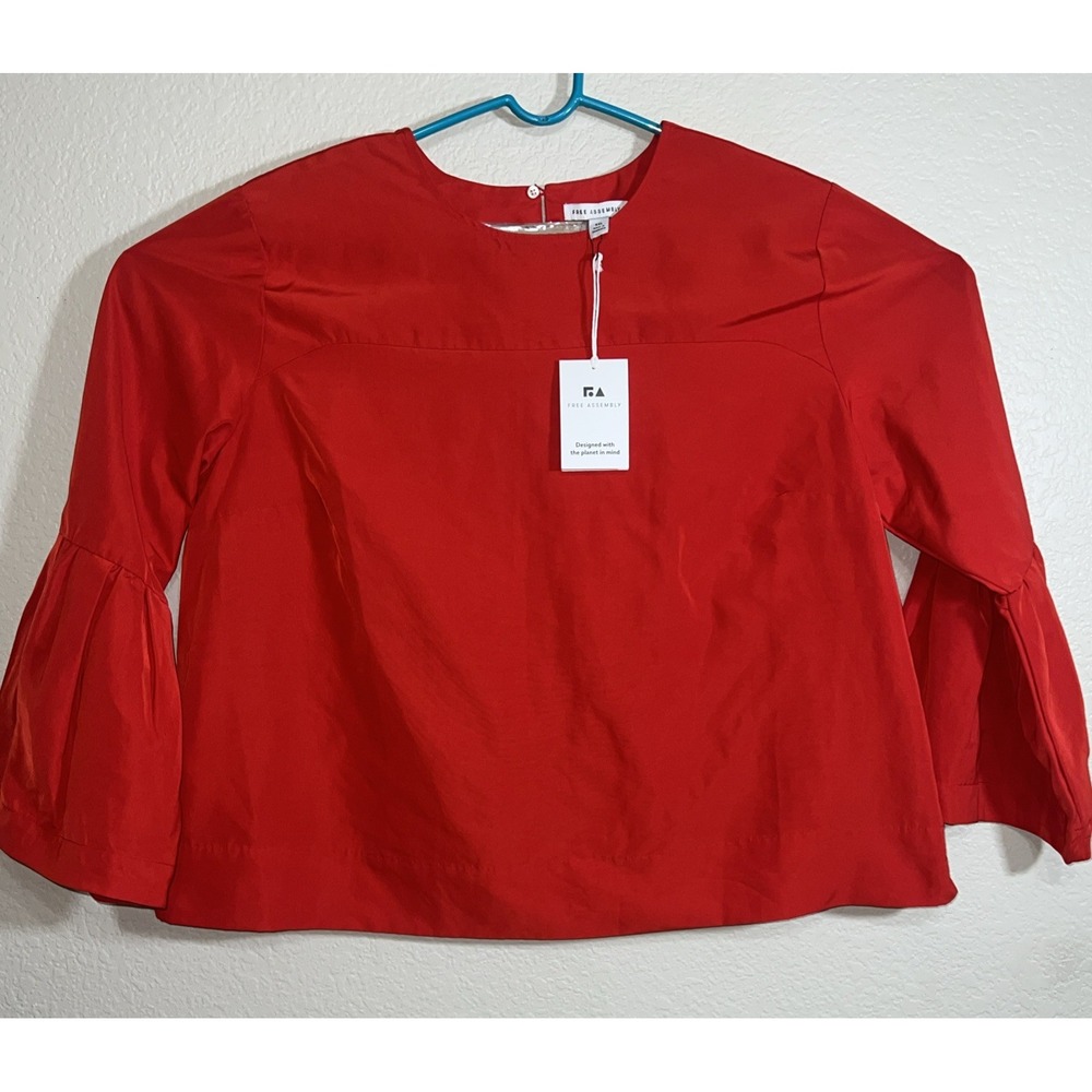 Free Assembly Women's 3/4 Bell Sleeve Top Size XXL Red NWT - Picture 2 of 7